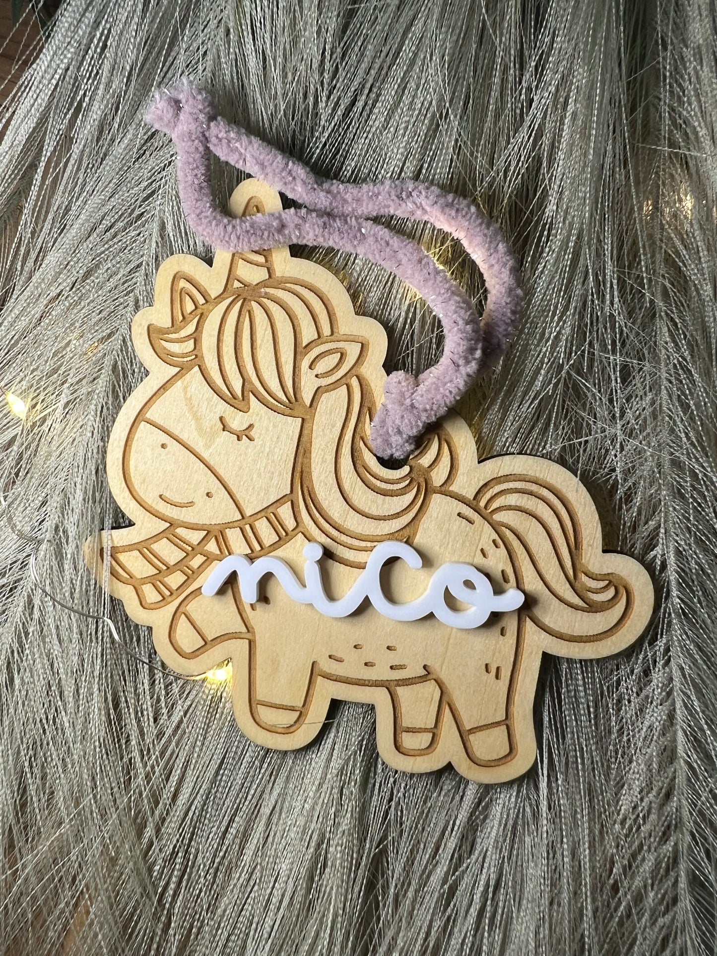 Adorno madera unicornio